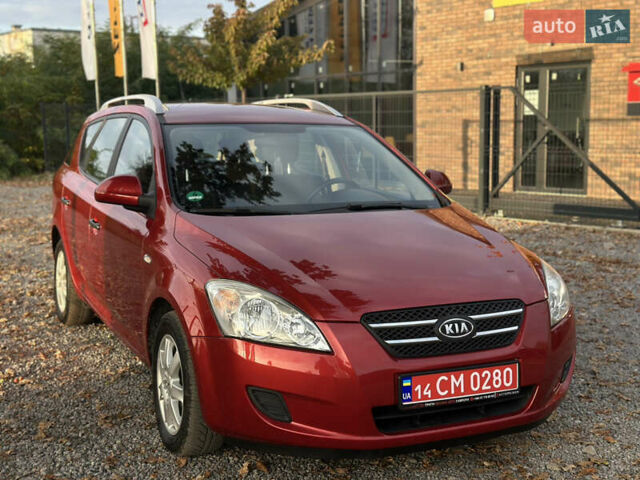 Красный Киа Сид, объемом двигателя 1.4 л и пробегом 224 тыс. км за 5600 $, фото 1 на Automoto.ua