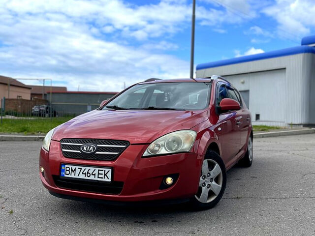 Красный Киа Сид, объемом двигателя 1.4 л и пробегом 224 тыс. км за 5200 $, фото 1 на Automoto.ua
