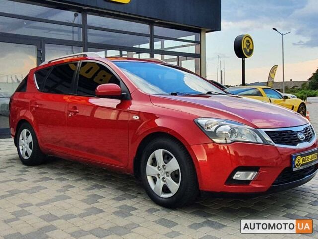Красный Киа Сид, объемом двигателя 1.6 л и пробегом 253 тыс. км за 7300 $, фото 1 на Automoto.ua