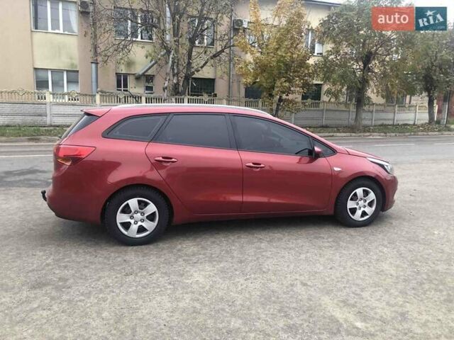 Красный Киа Сид, объемом двигателя 1.61 л и пробегом 236 тыс. км за 9300 $, фото 1 на Automoto.ua