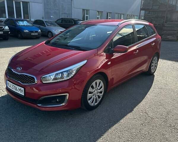 Киа Сид 2017 в Киеве на Automoto.ua Красный Киа Сид, объемом двигателя 1.58 л и пробегом 273 тыс. км за 8000 $, фото 1 на Automoto.ua