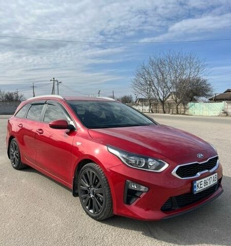 Красный Киа Сид, объемом двигателя 1 л и пробегом 58 тыс. км за 10500 $, фото 1 на Automoto.ua