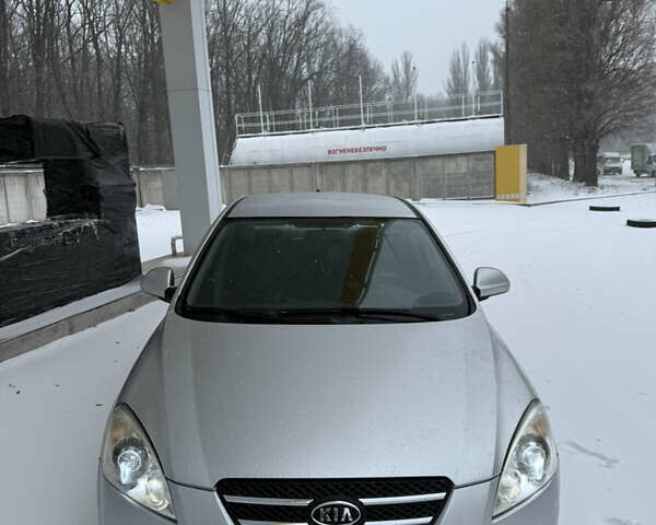 Кіа Сід, об'ємом двигуна 1.6 л та пробігом 200 тис. км за 3400 $, фото 1 на Automoto.ua