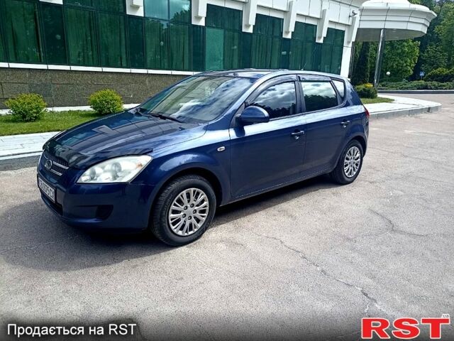 Киа Сид, объемом двигателя 1.4 л и пробегом 219 тыс. км за 5800 $, фото 1 на Automoto.ua
