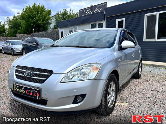 Киа Сид, объемом двигателя 2 л и пробегом 272 тыс. км за 6700 $, фото 1 на Automoto.ua