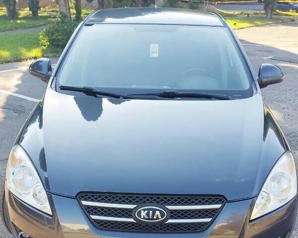Киа Сид, объемом двигателя 1.59 л и пробегом 201 тыс. км за 5499 $, фото 1 на Automoto.ua