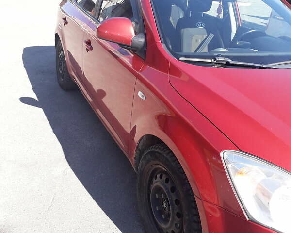 Киа Сид, объемом двигателя 1.6 л и пробегом 341 тыс. км за 5300 $, фото 1 на Automoto.ua