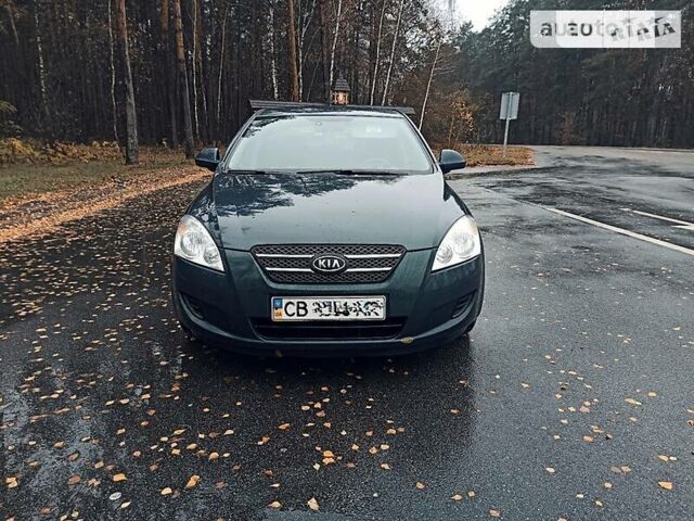 Киа Сид, объемом двигателя 1.4 л и пробегом 240 тыс. км за 5900 $, фото 1 на Automoto.ua