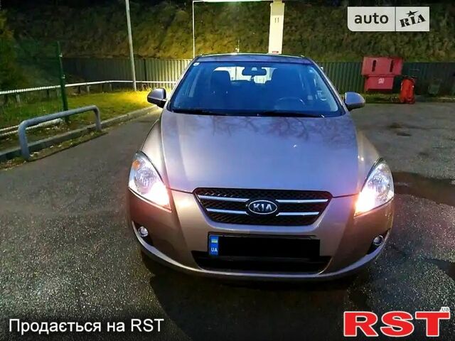 Киа Сид, объемом двигателя 1.4 л и пробегом 233 тыс. км за 6000 $, фото 1 на Automoto.ua