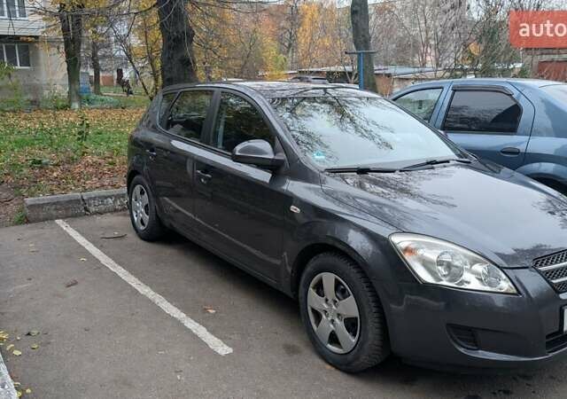 Киа Сид, объемом двигателя 0 л и пробегом 129 тыс. км за 5500 $, фото 1 на Automoto.ua