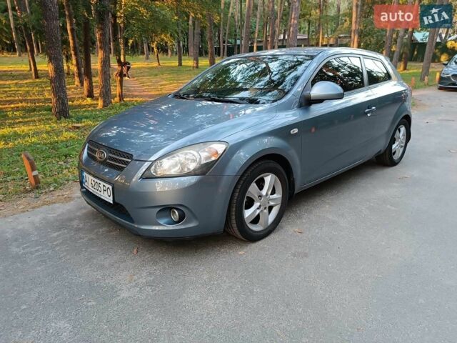 Киа Сид, объемом двигателя 1.4 л и пробегом 205 тыс. км за 5500 $, фото 1 на Automoto.ua