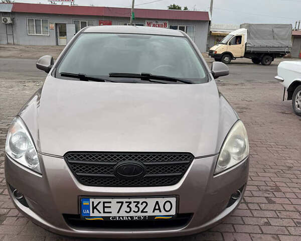 Кіа Сід, об'ємом двигуна 1.6 л та пробігом 272 тис. км за 5200 $, фото 1 на Automoto.ua