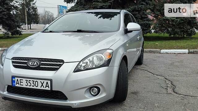 Киа Сид, объемом двигателя 1.6 л и пробегом 187 тыс. км за 5900 $, фото 1 на Automoto.ua