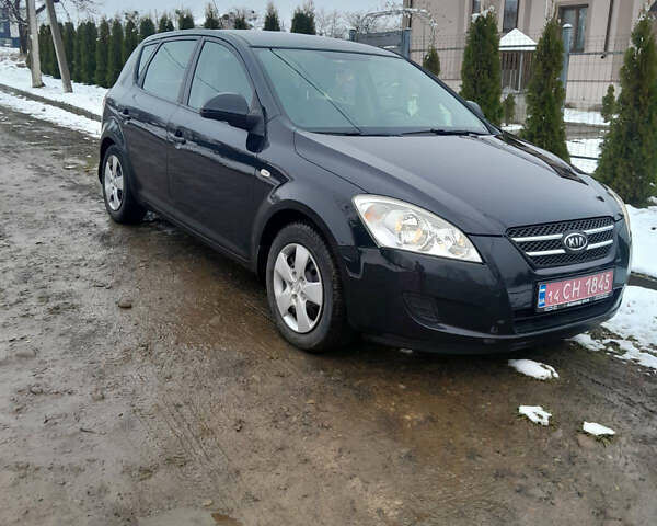 Киа Сид, объемом двигателя 1.6 л и пробегом 234 тыс. км за 5900 $, фото 1 на Automoto.ua