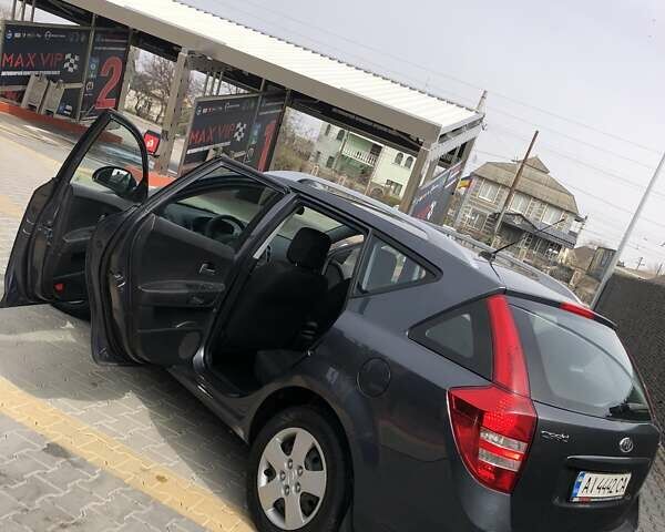 Кіа Сід, об'ємом двигуна 1.58 л та пробігом 365 тис. км за 5300 $, фото 1 на Automoto.ua