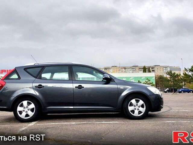 Киа Сид, объемом двигателя 1.6 л и пробегом 209 тыс. км за 6000 $, фото 1 на Automoto.ua