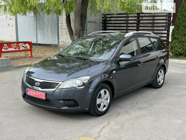 Киа Сид, объемом двигателя 1.4 л и пробегом 195 тыс. км за 6999 $, фото 1 на Automoto.ua