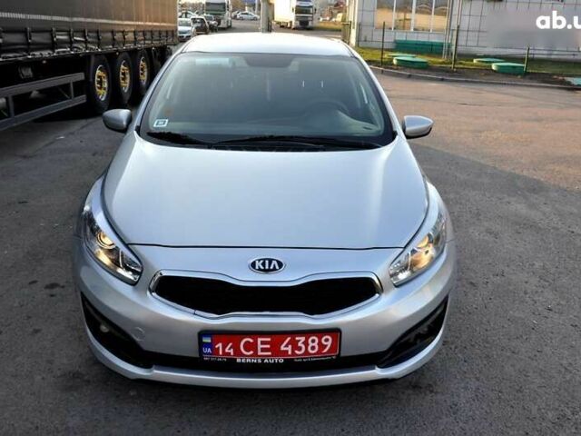 Киа Сид, объемом двигателя 1.4 л и пробегом 210 тыс. км за 7500 $, фото 1 на Automoto.ua