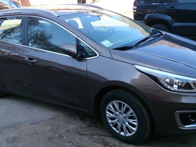 Киа Сид, объемом двигателя 1.6 л и пробегом 153 тыс. км за 15600 $, фото 1 на Automoto.ua