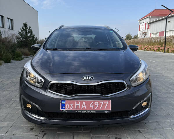Киа Сид, объемом двигателя 1.6 л и пробегом 32 тыс. км за 13600 $, фото 1 на Automoto.ua