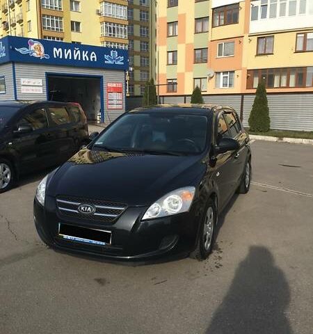 Киа Сид, объемом двигателя 1.6 л и пробегом 135 тыс. км за 7500 $, фото 1 на Automoto.ua