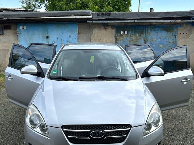 Сірий Кіа Сід, об'ємом двигуна 1.6 л та пробігом 185 тис. км за 6500 $, фото 1 на Automoto.ua