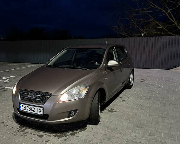 Серый Киа Сид, объемом двигателя 1.6 л и пробегом 216 тыс. км за 6099 $, фото 1 на Automoto.ua