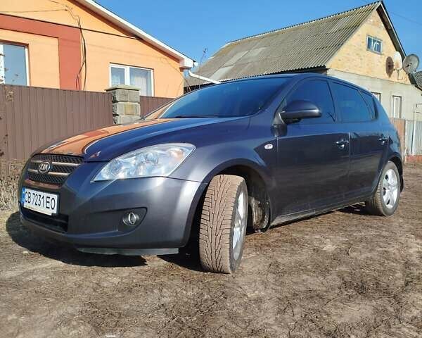 Сірий Кіа Сід, об'ємом двигуна 2 л та пробігом 300 тис. км за 5300 $, фото 1 на Automoto.ua