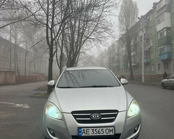 Серый Киа Сид, объемом двигателя 2 л и пробегом 278 тыс. км за 6300 $, фото 1 на Automoto.ua