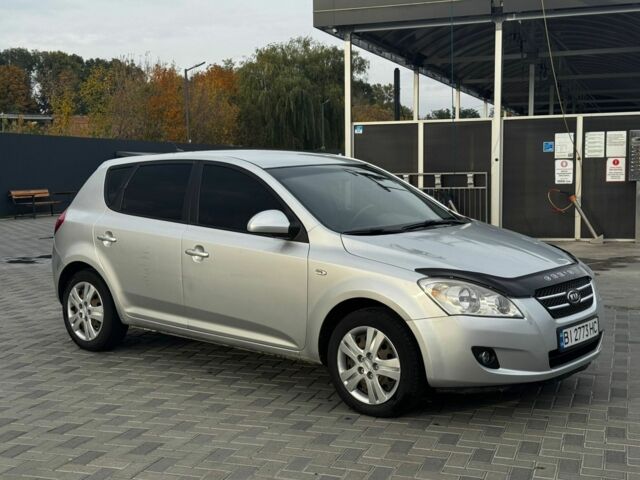 Серый Киа Сид, объемом двигателя 1.6 л и пробегом 230 тыс. км за 4900 $, фото 1 на Automoto.ua