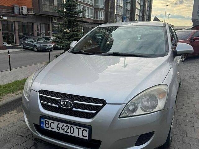 Сірий Кіа Сід, об'ємом двигуна 1.58 л та пробігом 341 тис. км за 5500 $, фото 1 на Automoto.ua
