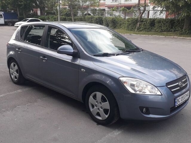 Сірий Кіа Сід, об'ємом двигуна 1.58 л та пробігом 314 тис. км за 5100 $, фото 1 на Automoto.ua