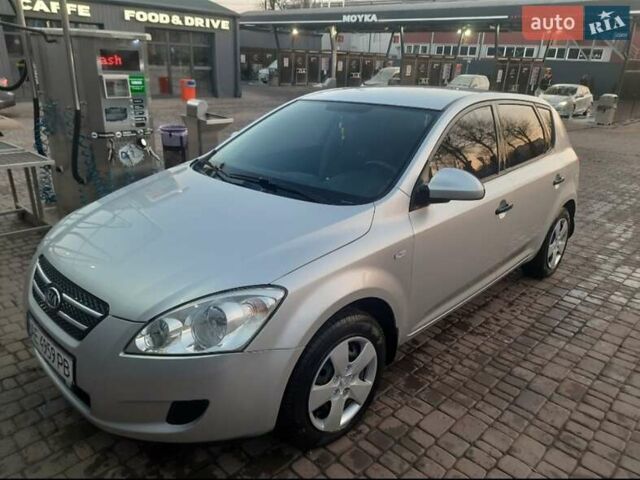 Серый Киа Сид, объемом двигателя 1.6 л и пробегом 177 тыс. км за 6750 $, фото 1 на Automoto.ua