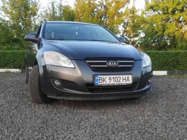 Серый Киа Сид, объемом двигателя 1.6 л и пробегом 221 тыс. км за 5150 $, фото 1 на Automoto.ua