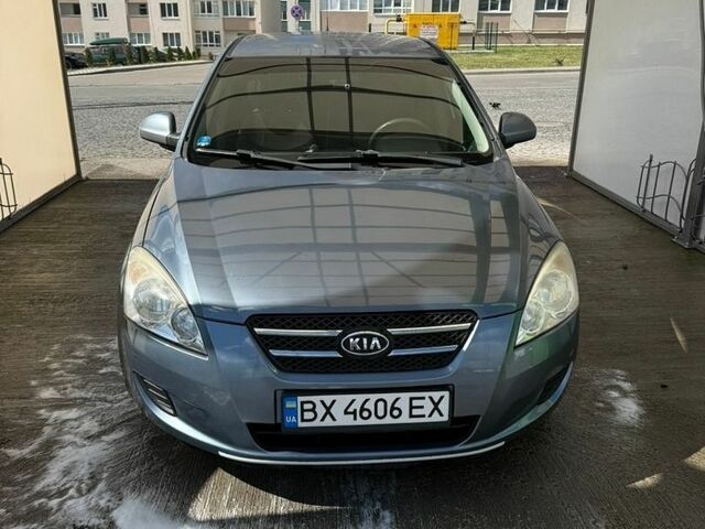 Сірий Кіа Сід, об'ємом двигуна 1.4 л та пробігом 231 тис. км за 4800 $, фото 1 на Automoto.ua