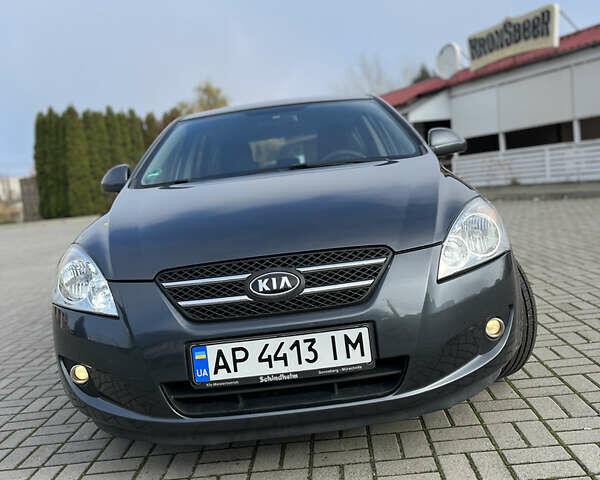 Сірий Кіа Сід, об'ємом двигуна 1.59 л та пробігом 240 тис. км за 4700 $, фото 1 на Automoto.ua