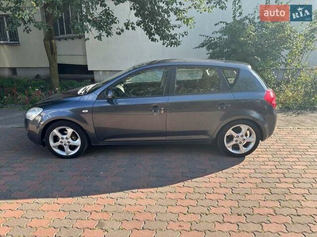 Серый Киа Сид, объемом двигателя 1.4 л и пробегом 179 тыс. км за 5200 $, фото 1 на Automoto.ua