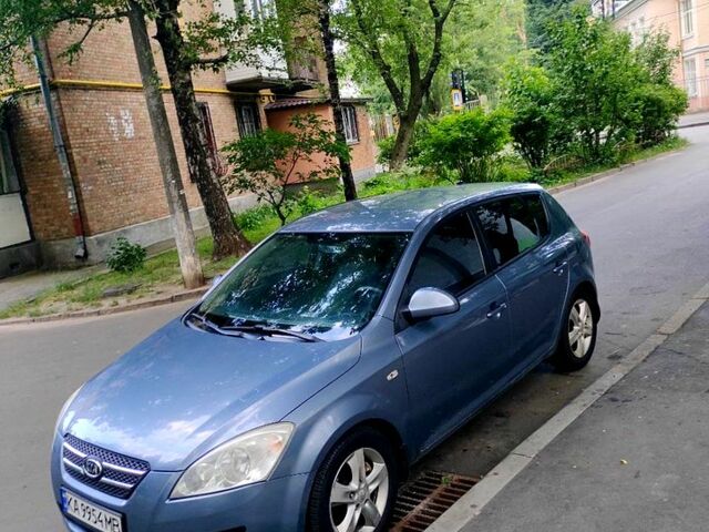 Сірий Кіа Сід, об'ємом двигуна 1.6 л та пробігом 250 тис. км за 5500 $, фото 1 на Automoto.ua