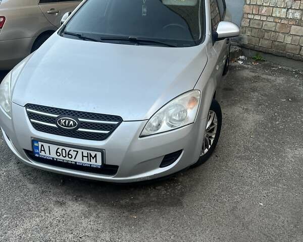 Сірий Кіа Сід, об'ємом двигуна 1.58 л та пробігом 309 тис. км за 2000 $, фото 1 на Automoto.ua