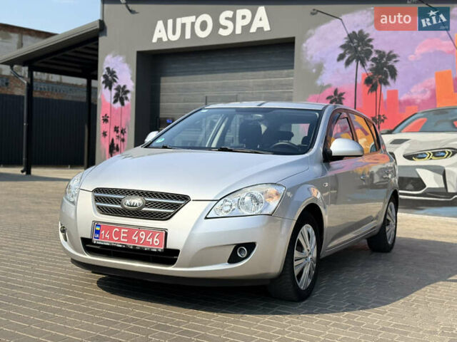 Серый Киа Сид, объемом двигателя 1.4 л и пробегом 190 тыс. км за 5500 $, фото 1 на Automoto.ua