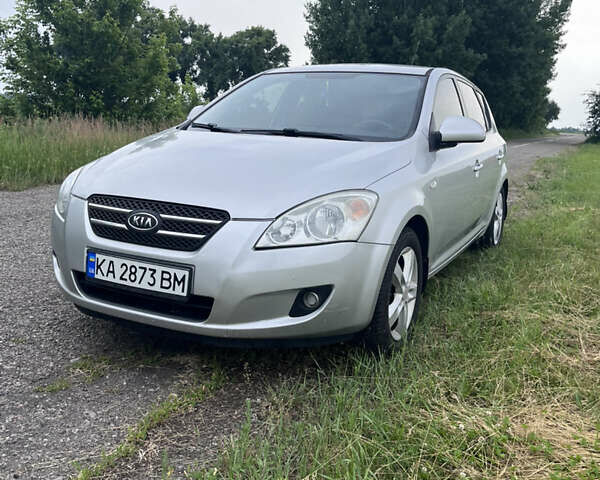 Сірий Кіа Сід, об'ємом двигуна 1.6 л та пробігом 230 тис. км за 5500 $, фото 1 на Automoto.ua