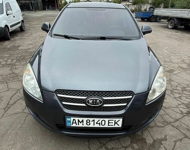 Серый Киа Сид, объемом двигателя 1.6 л и пробегом 331 тыс. км за 5800 $, фото 1 на Automoto.ua