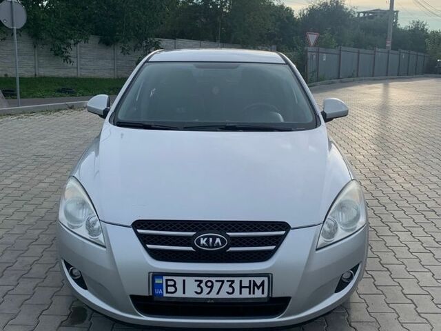 Сірий Кіа Сід, об'ємом двигуна 1.58 л та пробігом 273 тис. км за 5850 $, фото 1 на Automoto.ua