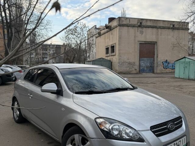 Сірий Кіа Сід, об'ємом двигуна 1.6 л та пробігом 210 тис. км за 4200 $, фото 1 на Automoto.ua