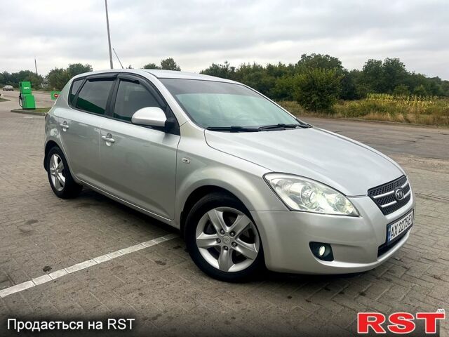 Серый Киа Сид, объемом двигателя 1.6 л и пробегом 170 тыс. км за 5200 $, фото 1 на Automoto.ua