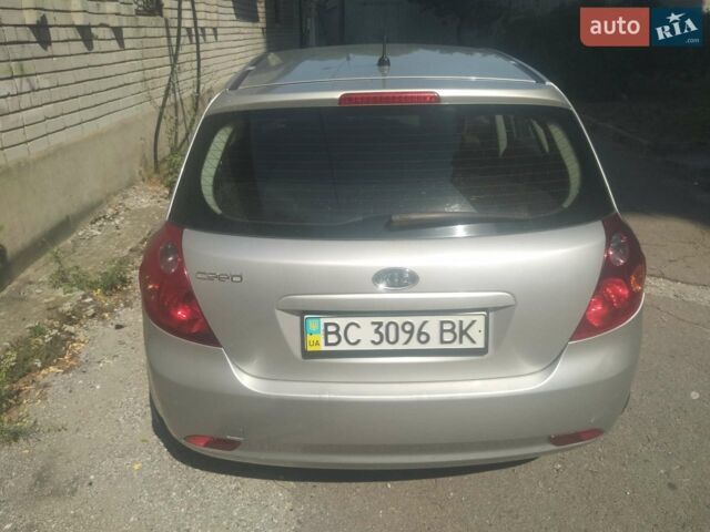 Сірий Кіа Сід, об'ємом двигуна 1.4 л та пробігом 130 тис. км за 5900 $, фото 1 на Automoto.ua