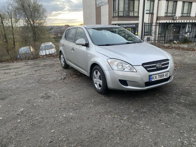 Серый Киа Сид, объемом двигателя 1.4 л и пробегом 225 тыс. км за 2999 $, фото 1 на Automoto.ua
