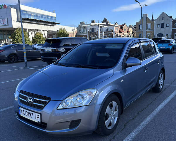 Киа Сид 2008 в Киеве на Automoto.ua Серый Киа Сид, объемом двигателя 1.4 л и пробегом 311 тыс. км за 5200 $, фото 1 на Automoto.ua