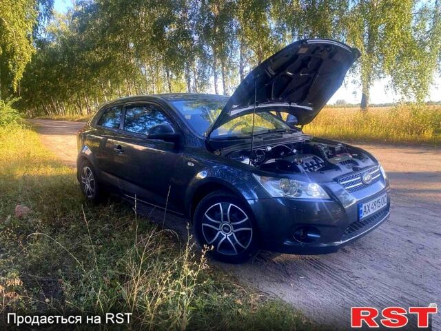 Серый Киа Сид, объемом двигателя 1.4 л и пробегом 203 тыс. км за 4600 $, фото 1 на Automoto.ua