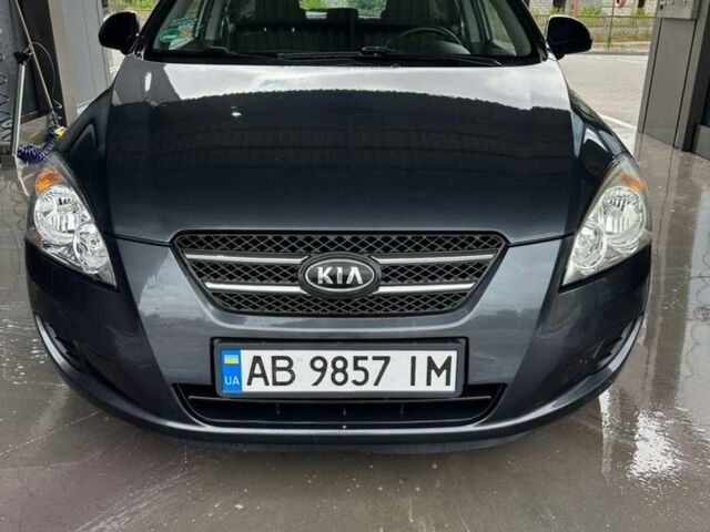 Серый Киа Сид, объемом двигателя 1.4 л и пробегом 245 тыс. км за 3500 $, фото 1 на Automoto.ua